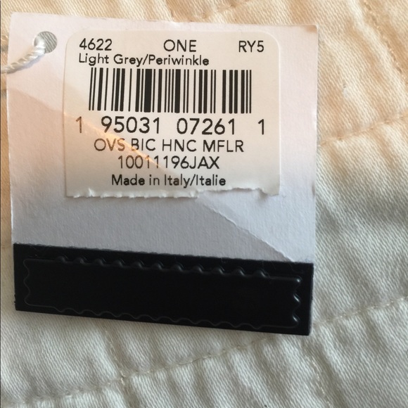 NWT Coach horse & carriage double face oversized muffler light grey/periwinkle - Picture 10 of 10